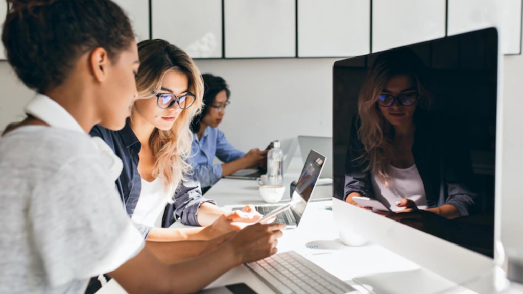 Collaborative online workspace